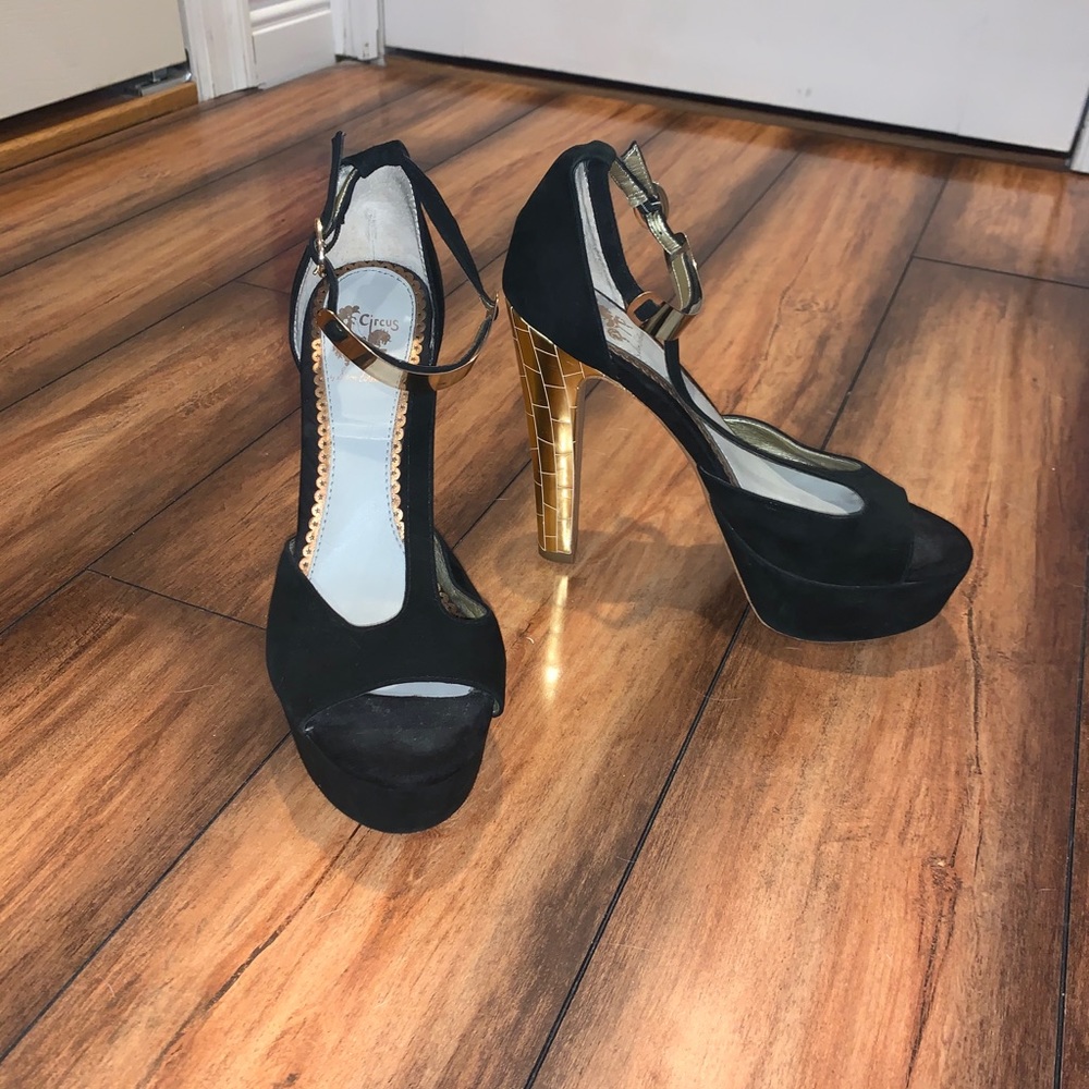 Circus by Sam Edelman black and gold high heels